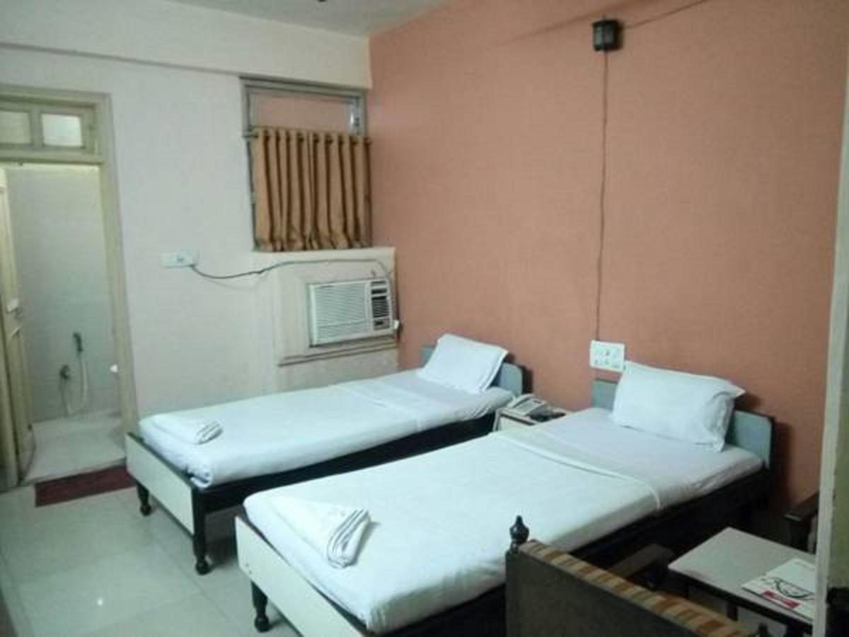 Hotel Shree Pushpak Raigarh Ngoại thất bức ảnh